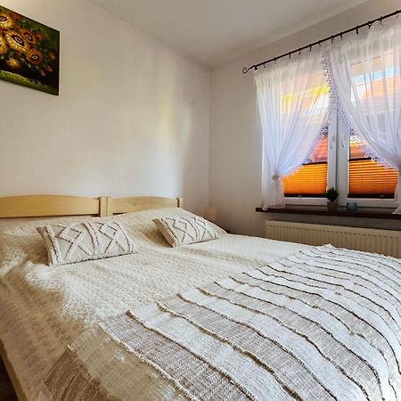 Pokoje Goscinne U Sary Ujście-Darłowskie Extérieur photo