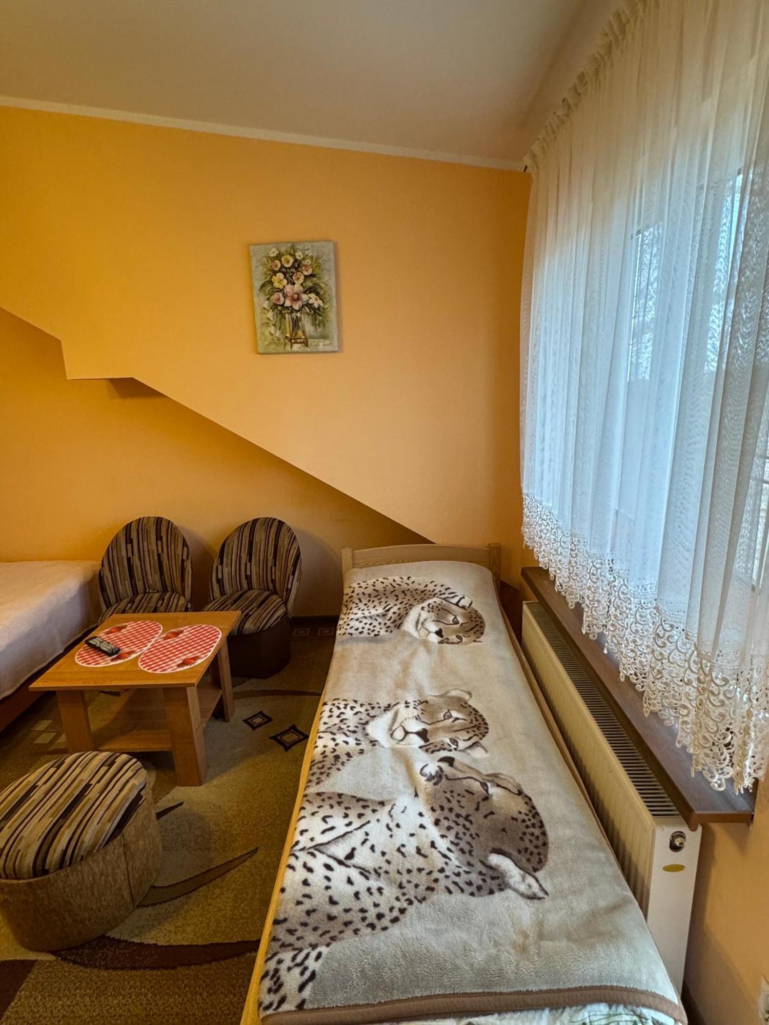 Pokoje Goscinne U Sary Ujście-Darłowskie Extérieur photo